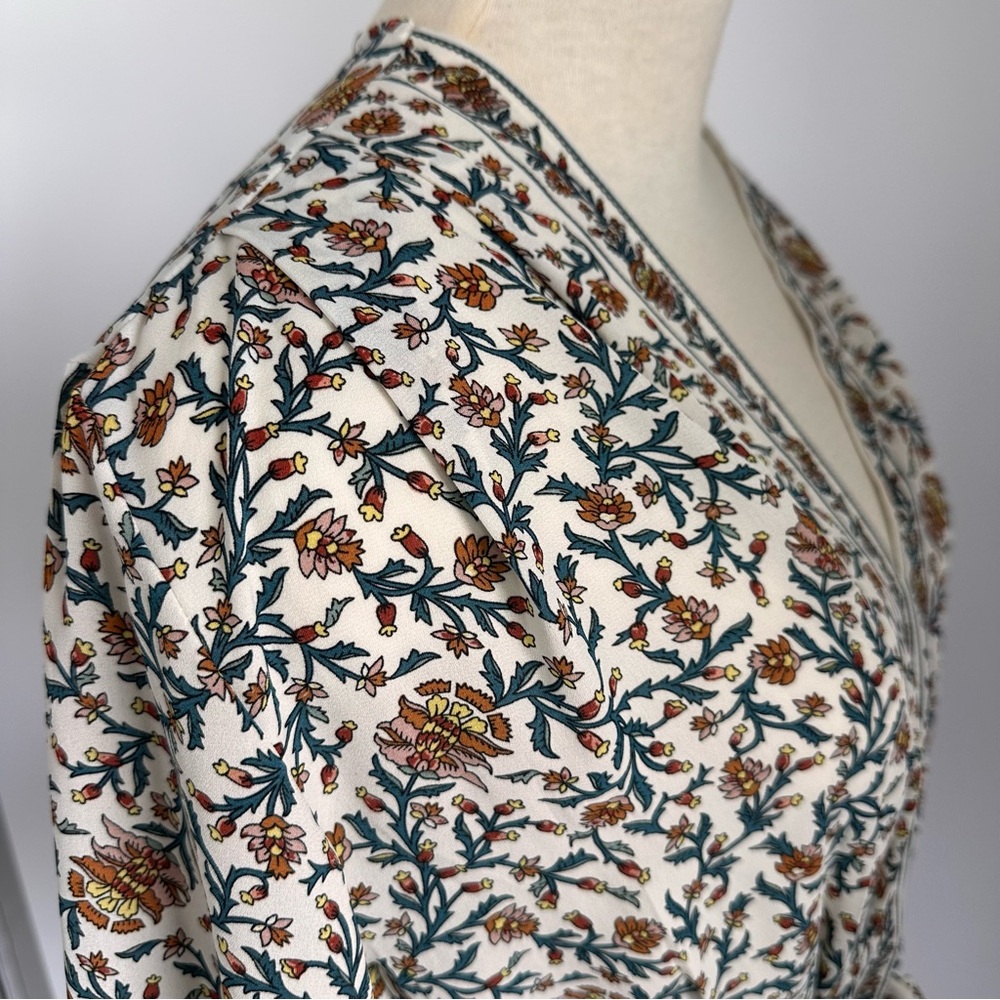 MAX STUDIO Beige Floral Tie-Waist V-Neck Blouse Boho Peplum Folk NWT M - Picture 4 of 10
